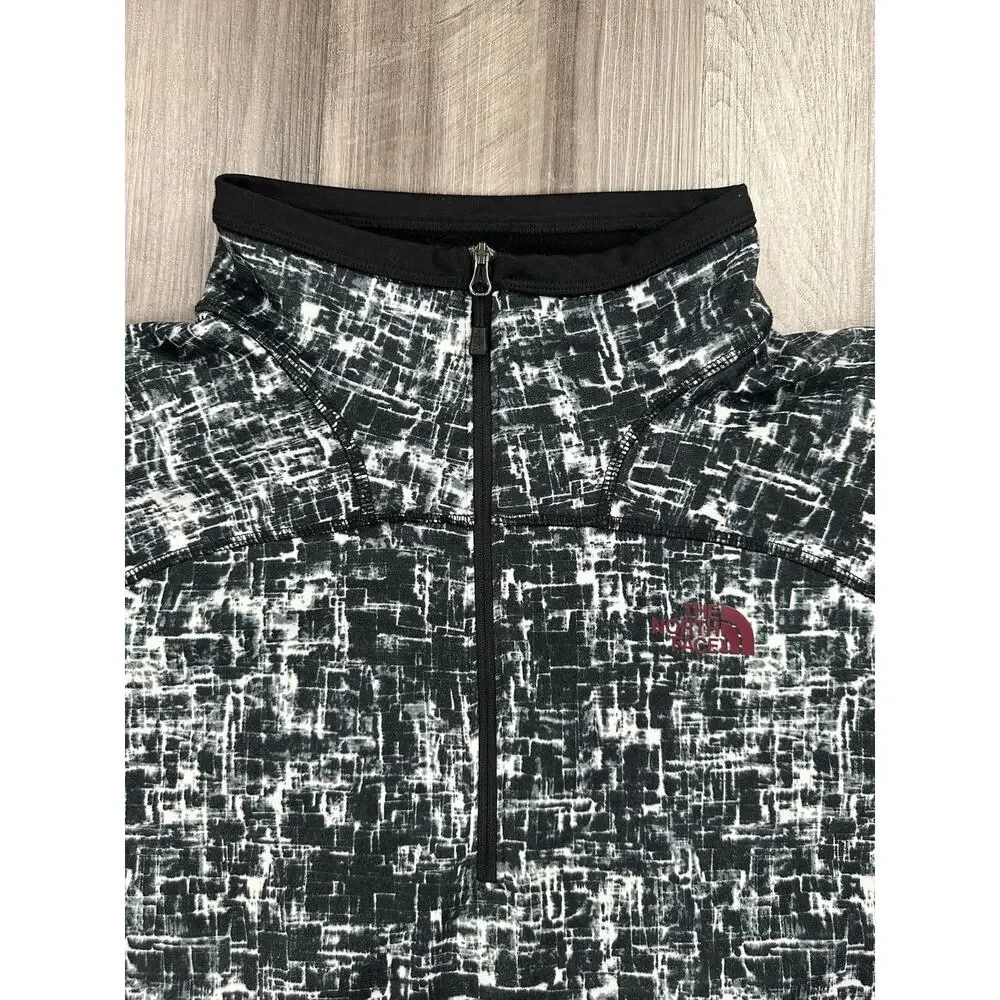 The North Face Activewear Quarter Zip Pullover Black — Size XL